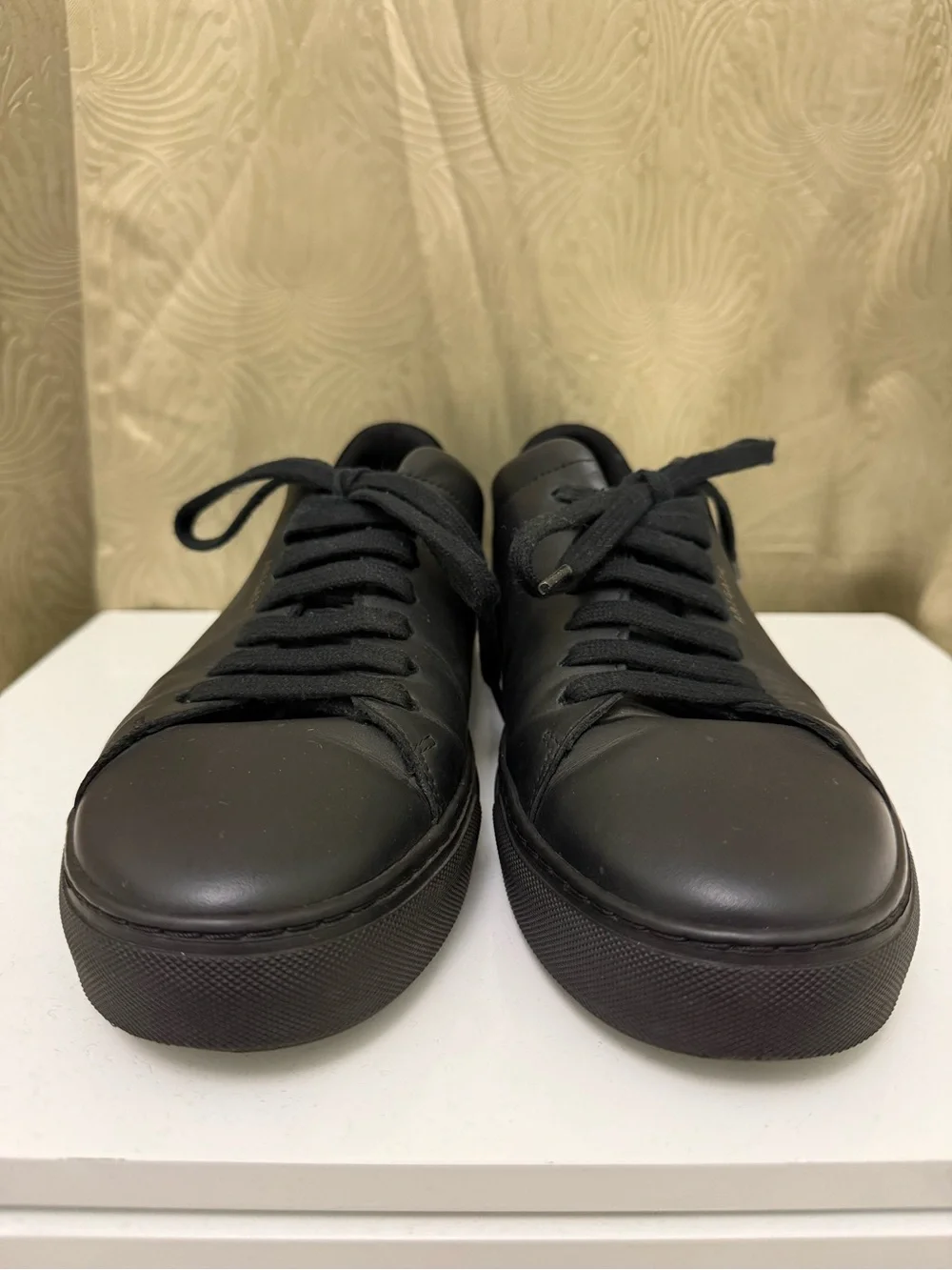 Axel Arigato 90’s Men's Black Leather Low-Top Sneakers